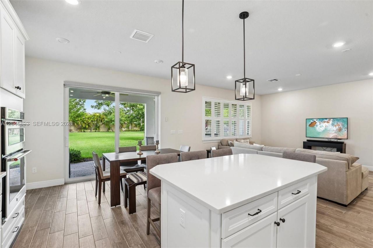 1636 Trailhead Ter , Hollywood, FL 33021 Photo
