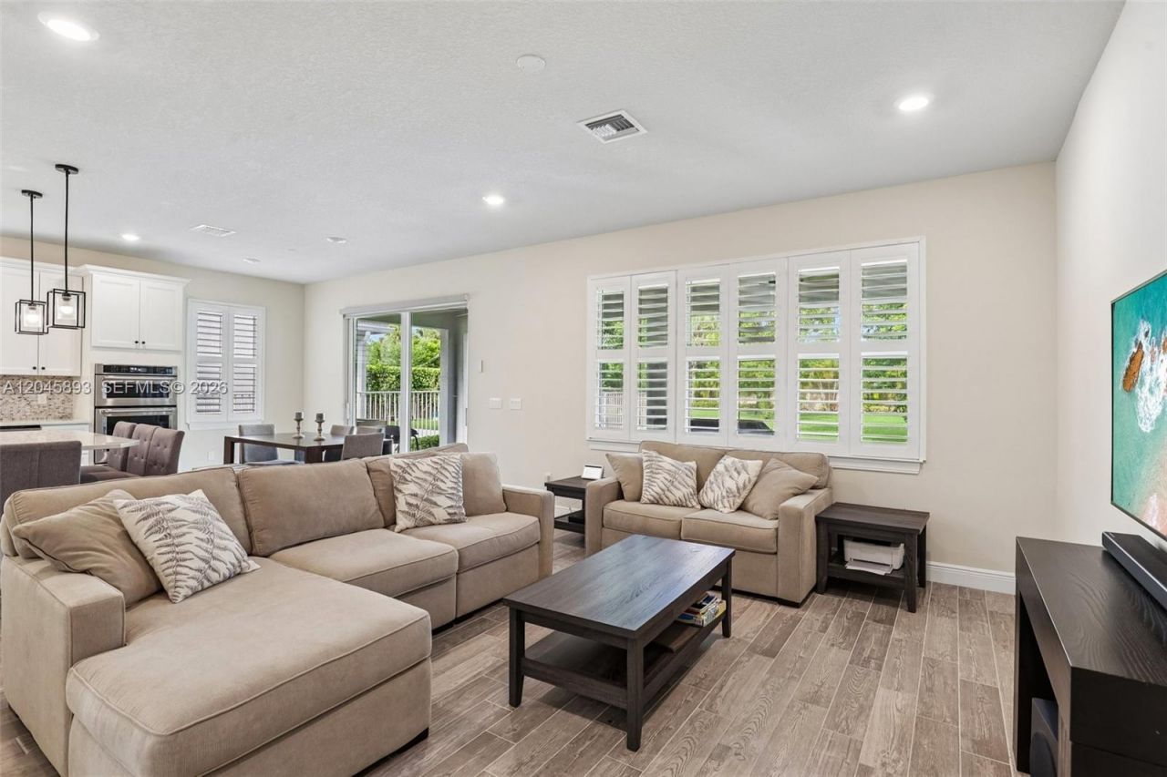 1636 Trailhead Ter , Hollywood, FL 33021 Photo