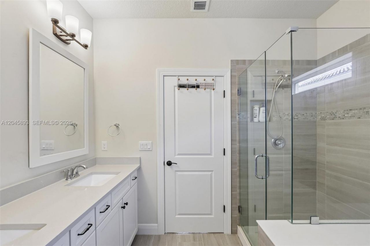 1636 Trailhead Ter , Hollywood, FL 33021 Photo
