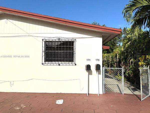 7715 NW 2nd Ct, Miami, FL 33150