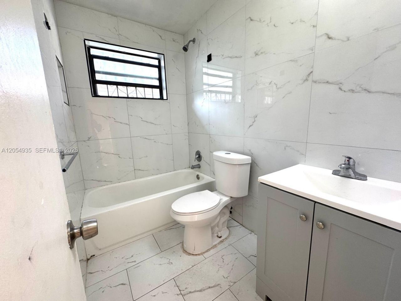 7715 NW 2nd Ct, Miami, FL 33150 Photo