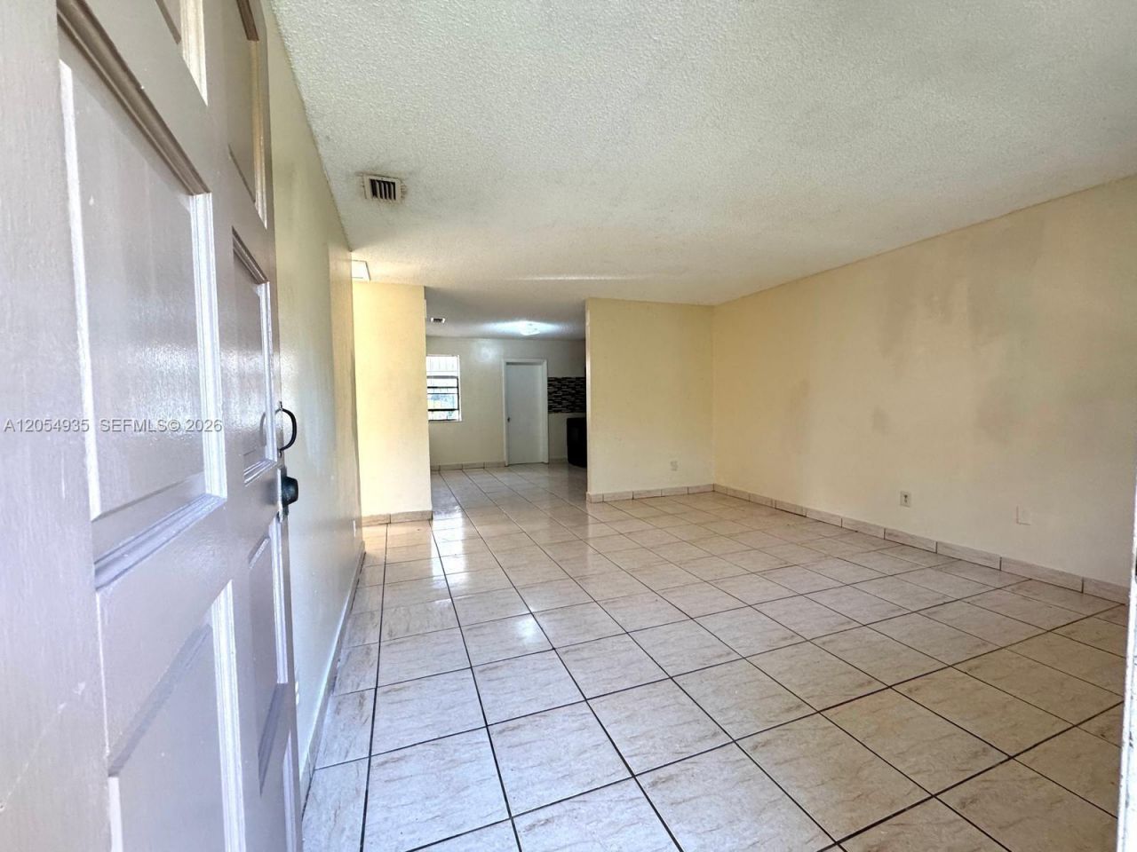 7715 NW 2nd Ct, Miami, FL 33150 Photo