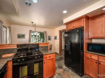 1864 Mewuk Drive, South Lake Tahoe, CA 96150 Photo