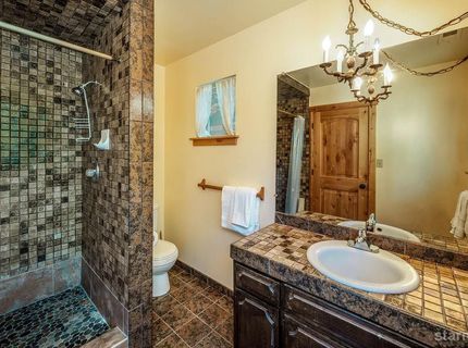 1864 Mewuk Drive, South Lake Tahoe, CA 96150 Photo
