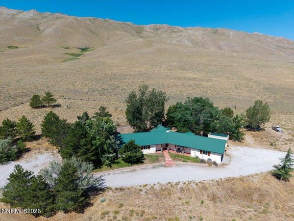 905 Thoroughbred Circle, Reno, NV 89508