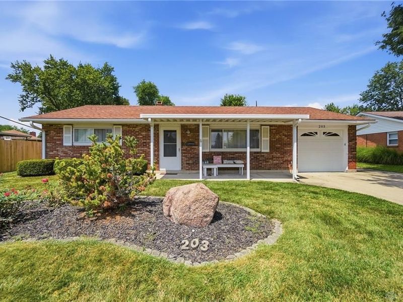 203 Brookside Drive, Brookville, OH 45309 Photo 2