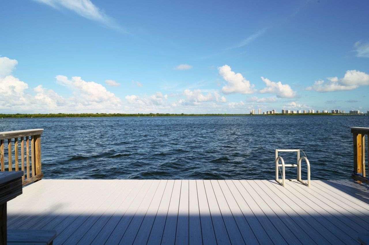 52 Yacht Club Drive, Unit 309, North Palm Beach, FL 33408 Photo