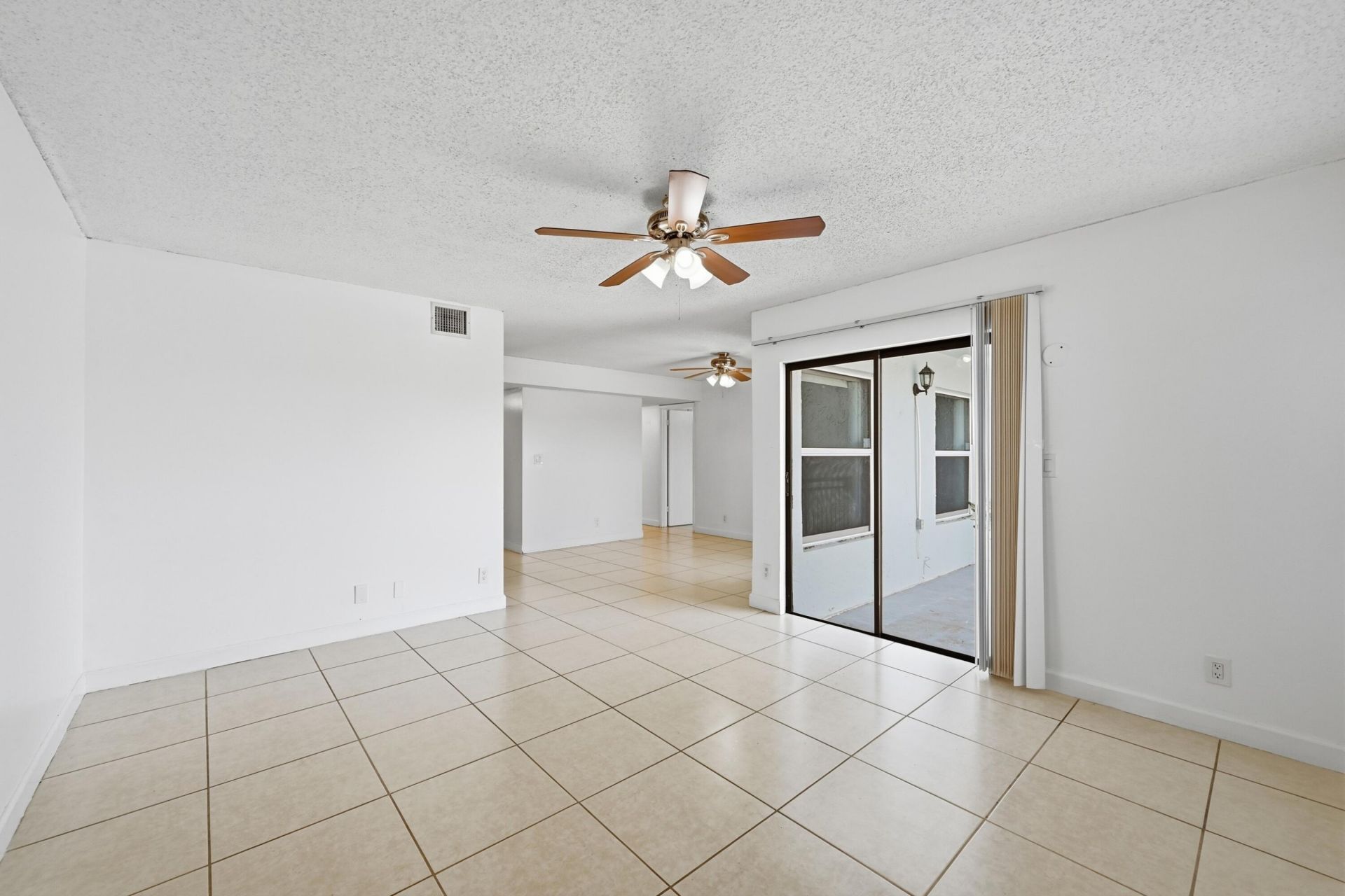 505 S Pine Island Road, Unit B310, Plantation, FL 33324 Photo