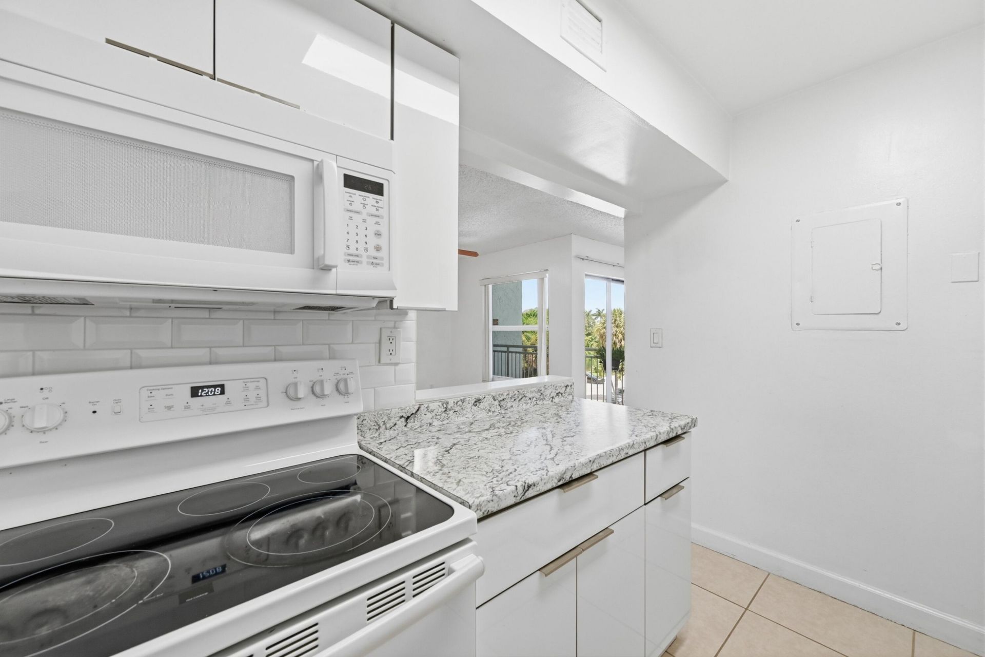 505 S Pine Island Road, Unit B310, Plantation, FL 33324 Photo