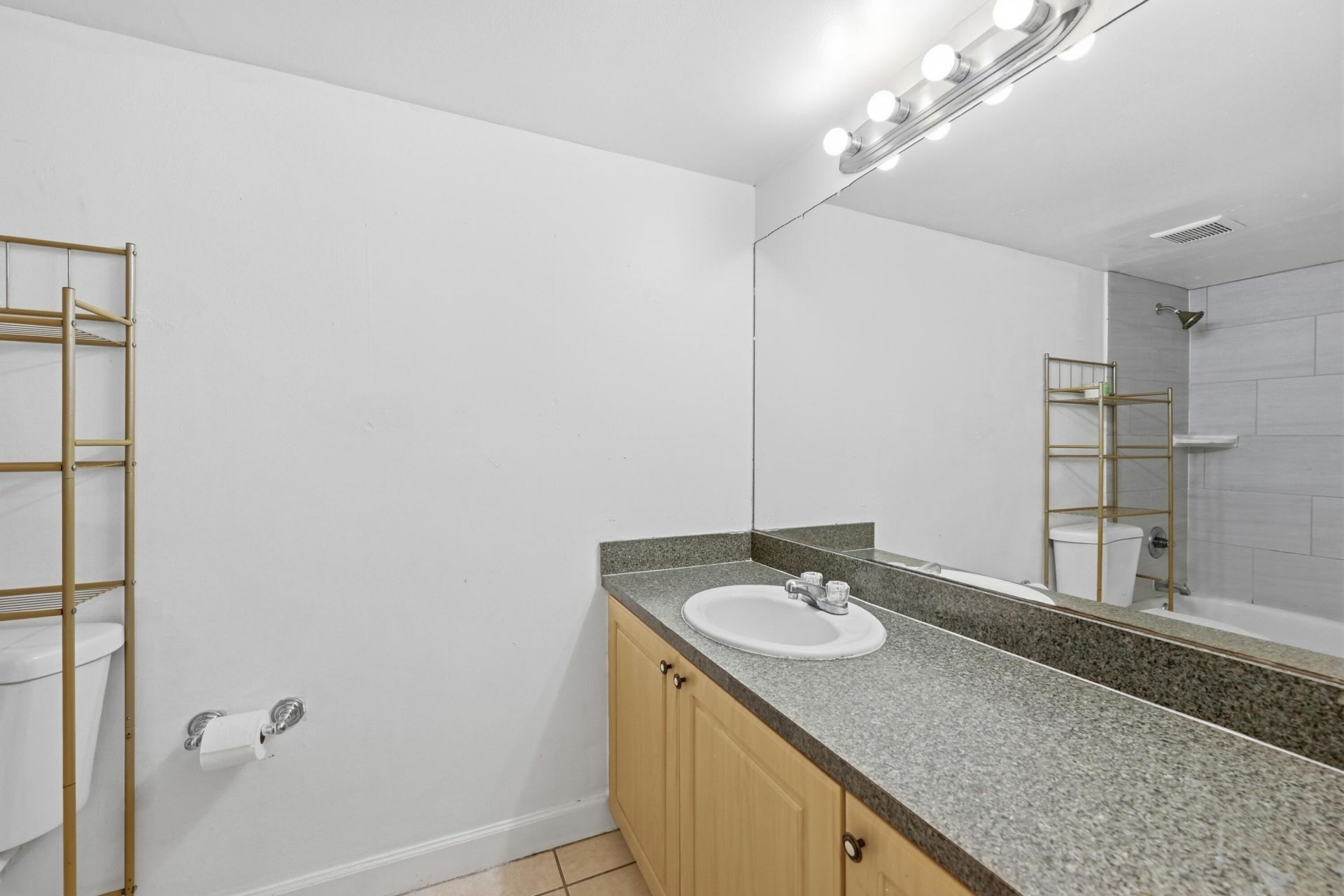 505 S Pine Island Road, Unit B310, Plantation, FL 33324 Photo