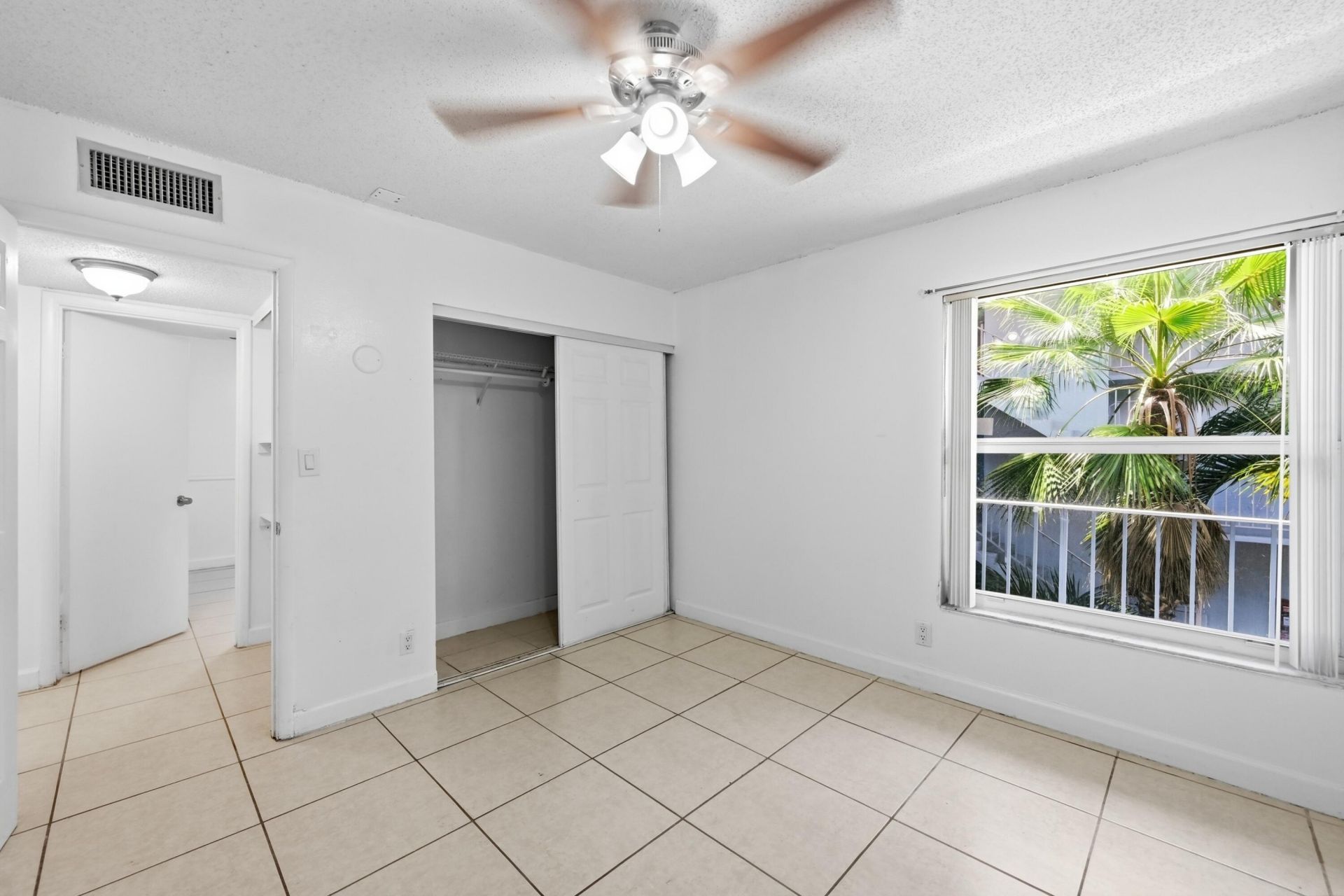 505 S Pine Island Road, Unit B310, Plantation, FL 33324 Photo