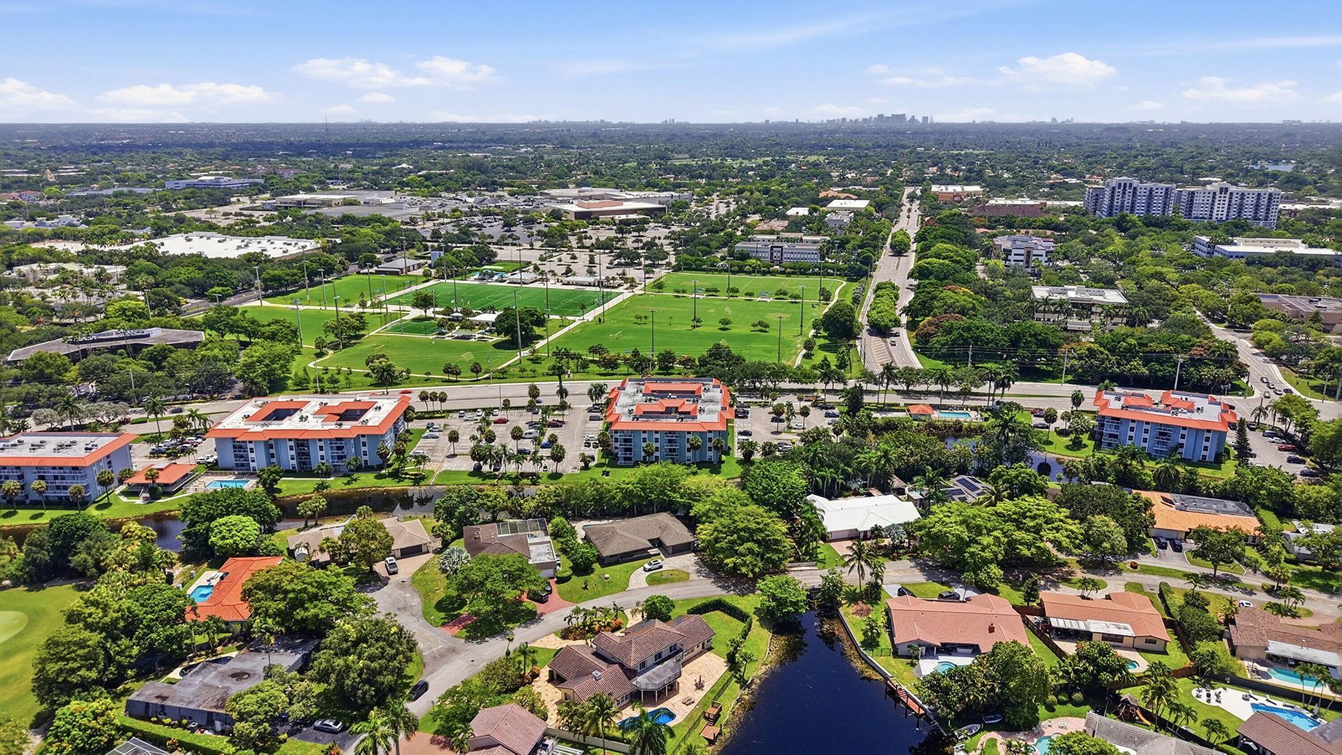 505 S Pine Island Road, Unit B310, Plantation, FL 33324 Photo