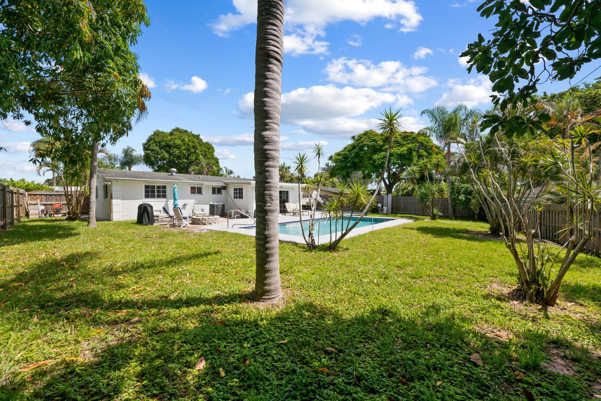 12104 Hillman Drive, Palm Beach Gardens, FL 33410 Photo