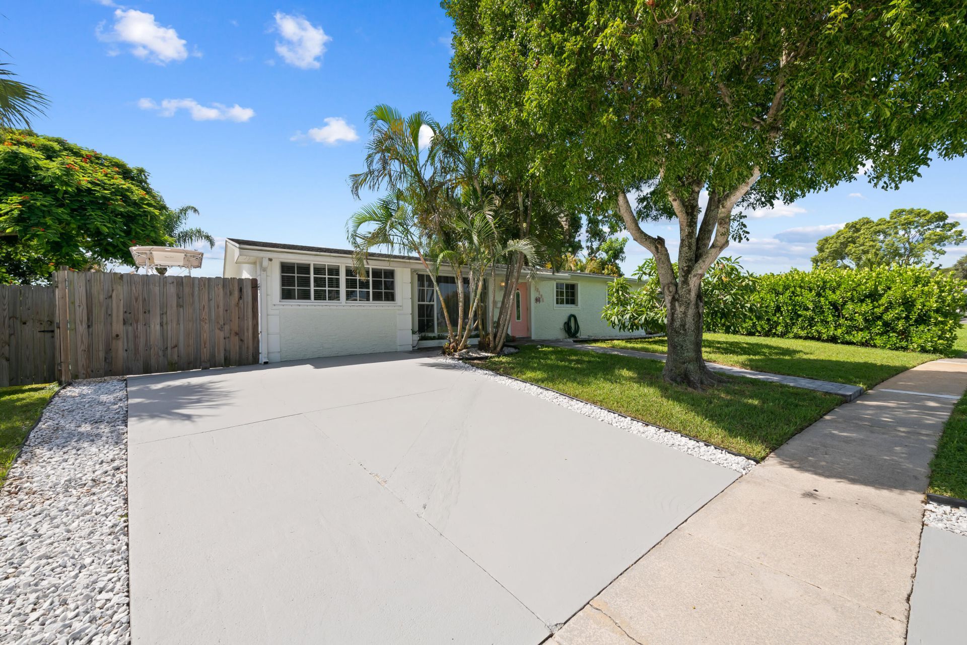 12104 Hillman Drive, Palm Beach Gardens, FL 33410 Photo