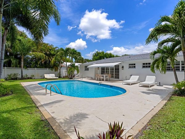 233 MARYLAND Drive, Lake Worth Beach, FL 33460