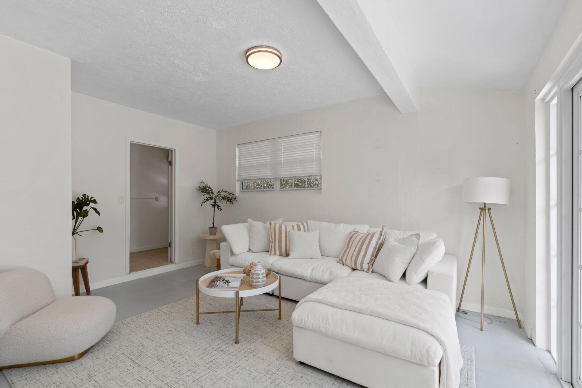 233 Maryland Drive, Lake Worth Beach, FL 33460 Photo