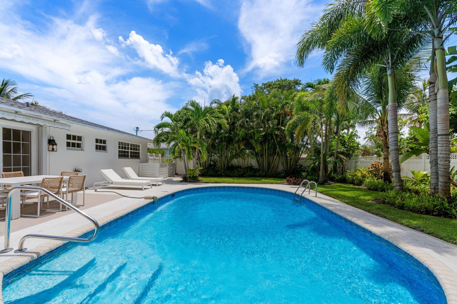 233 Maryland Drive, Lake Worth Beach, FL 33460 Photo