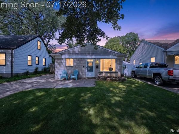 7936 Weddel Street, Taylor, MI 48180