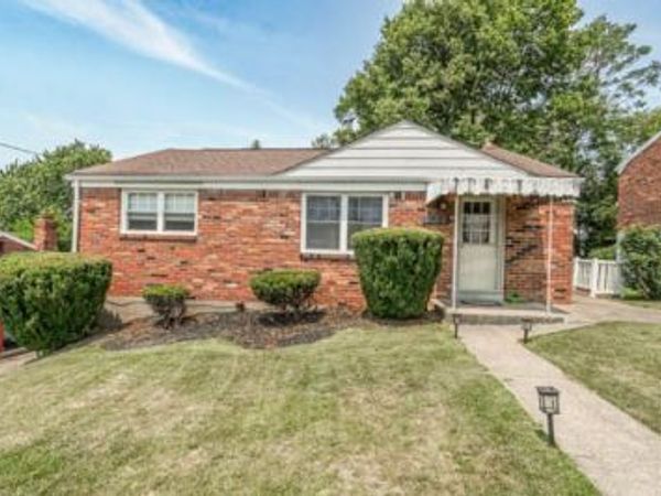 1608 Blossom Hill, Pittsburgh, PA 15234