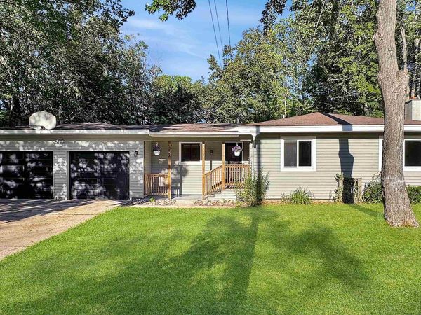 226 Seneca Place, Cadillac, MI 49601
