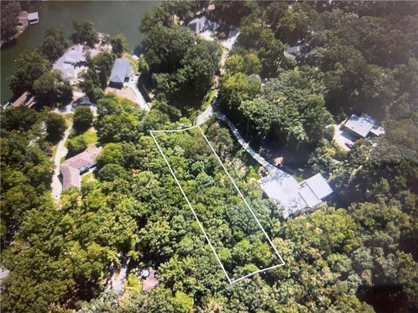 125 Lakeshore Drive , Duluth, GA 30096