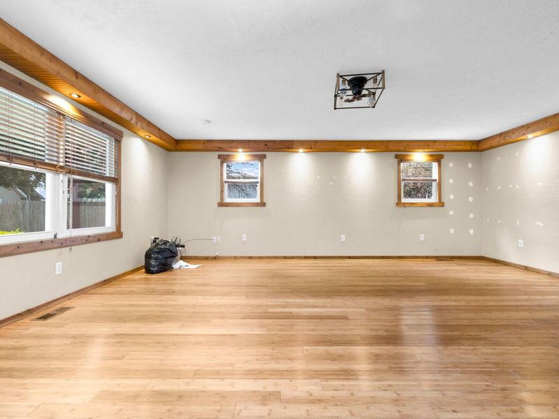 203 N Earl Street, Waynesfield, OH 45896 Photo 16