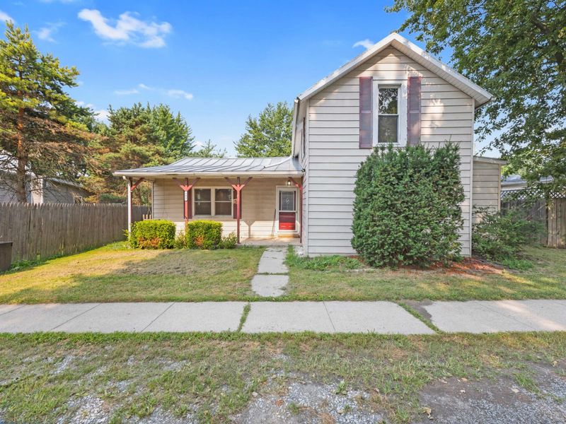 203 N Earl Street, Waynesfield, OH 45896 Photo 2