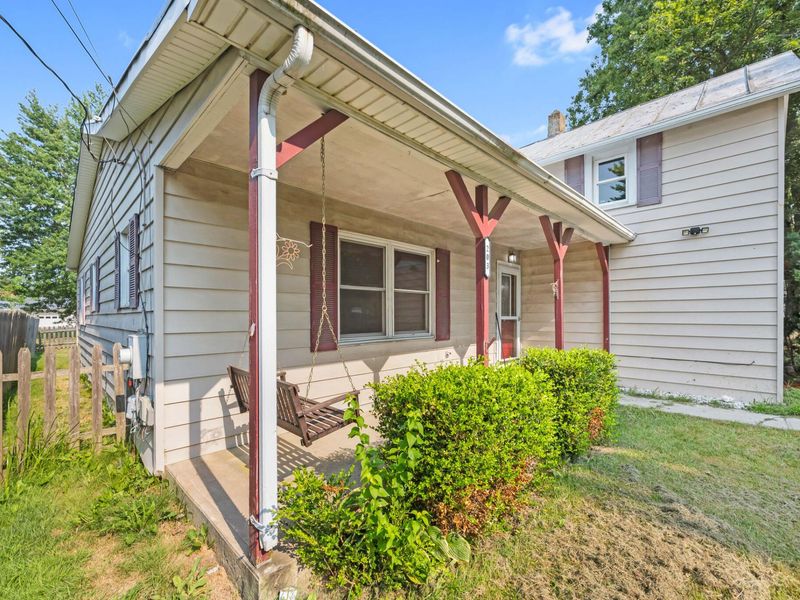 203 N Earl Street, Waynesfield, OH 45896 Photo 4