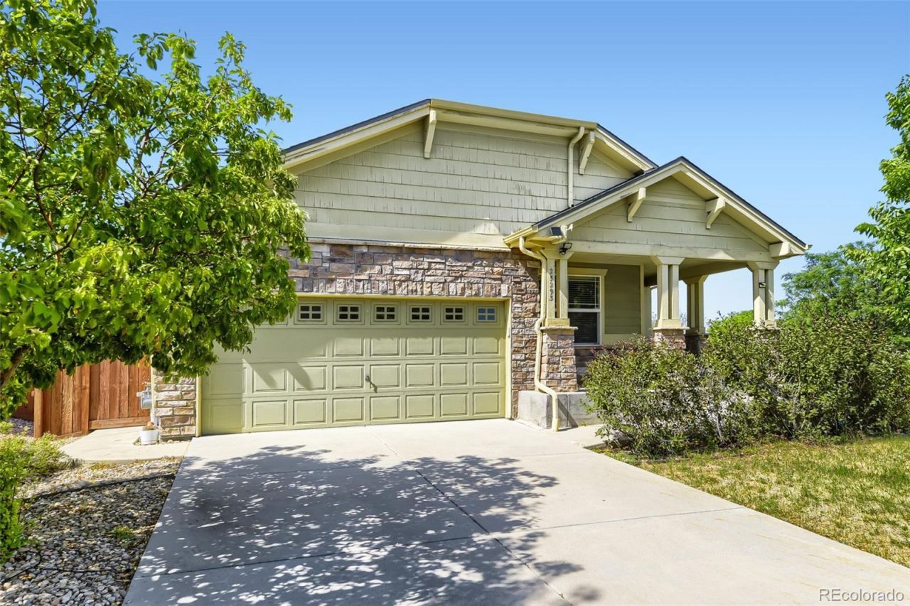 25293 E 5th Avenue, Aurora, CO 80018 Main Photo