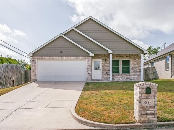 805 N Ridge Drive, White Settlement, TX 76108