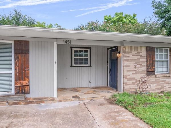 1451 Forrest Drive , Canton, TX 75103