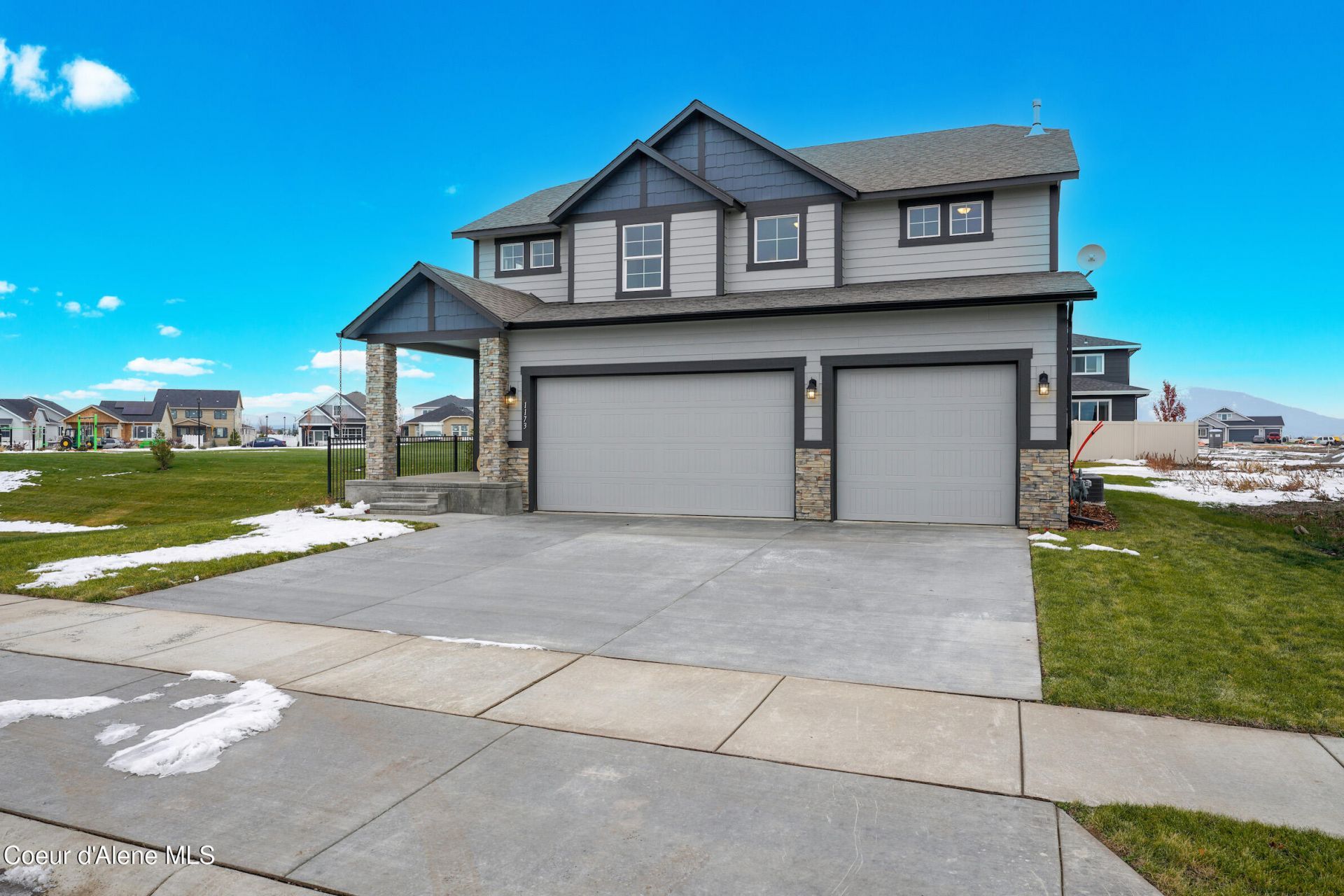 6020 W Pelican Loop, Rathdrum, ID 83858 Main Photo