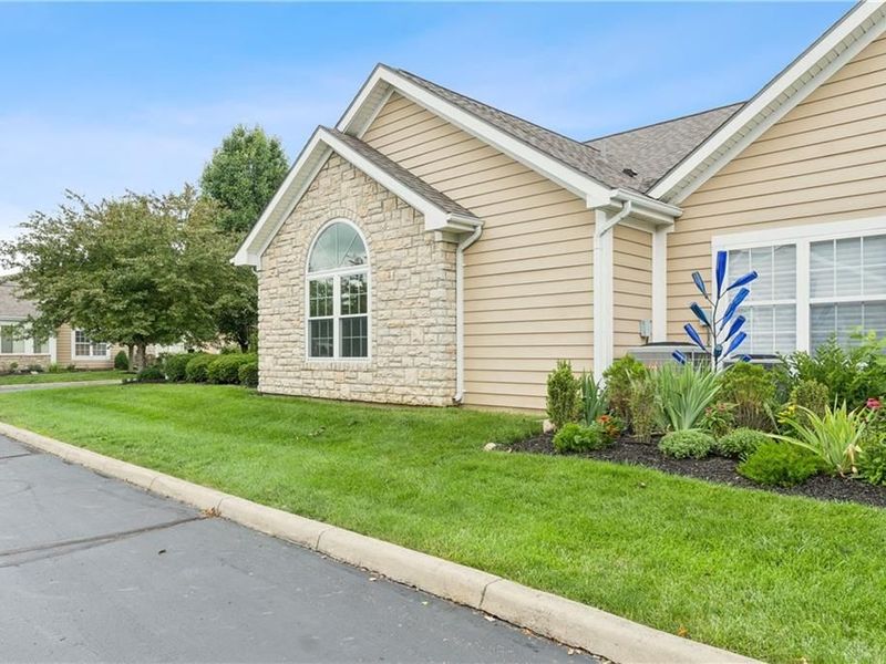 2690 Prestwick Village Circle, Springfield, OH 45503 Photo 5