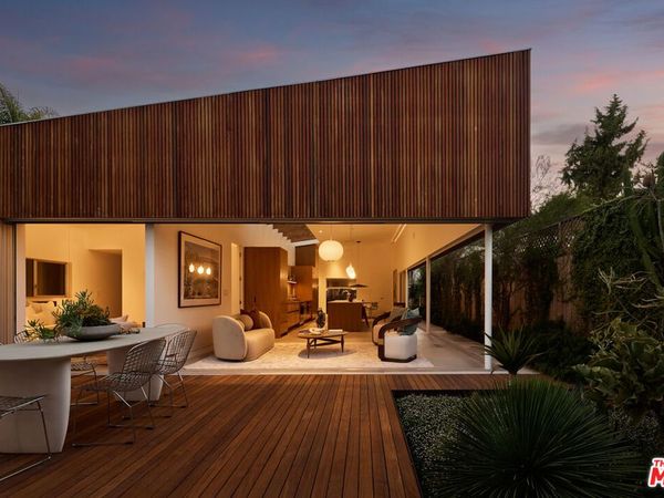1028 Pleasantview Avenue, Los Angeles, CA 90291