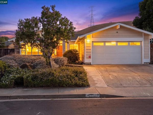 2274 Mount Whitney Dr , Pittsburg, CA 94565
