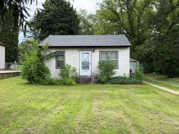 1260 Dorland Road S, Maplewood, MN 55119