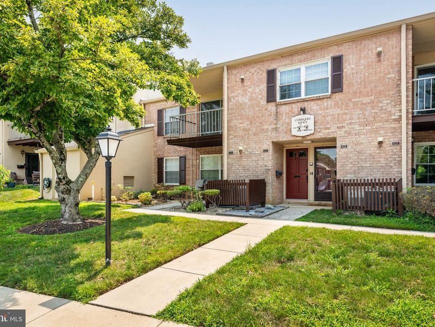 423 Old Forge Crossing , Unit 423, Devon, PA 19333 Main Photo