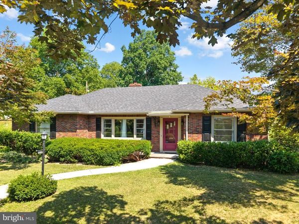 2705 W CHEW STREET , ALLENTOWN, PA 18104