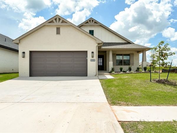 4356 Ranchwood Drive, Edmond, OK 73025