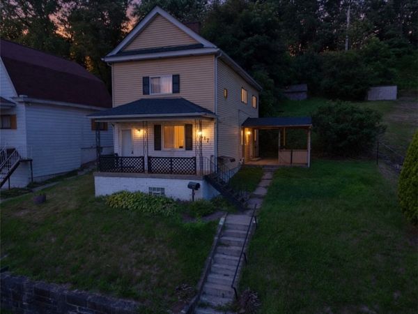 1417 4th Ave , Conway, PA 15027