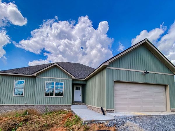 1281 Vickie Ln, Portland, TN 37148