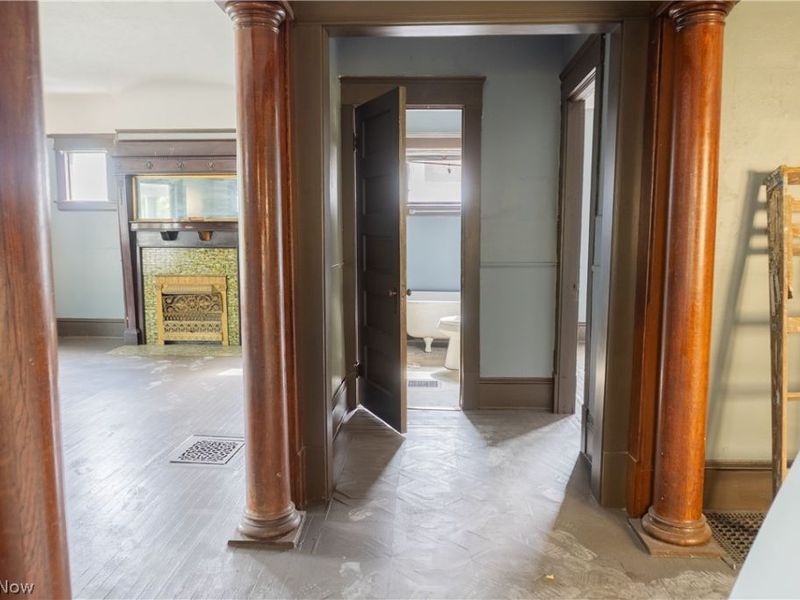 6004 Lexington Avenue, Cleveland, OH 44103 Photo 7