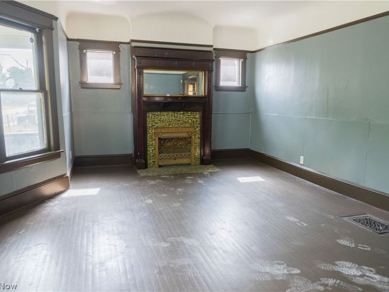 6004 Lexington Avenue, Cleveland, OH 44103 Photo 8