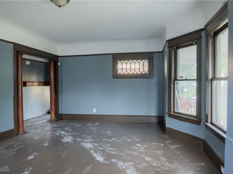 6004 Lexington Avenue, Cleveland, OH 44103 Photo 9