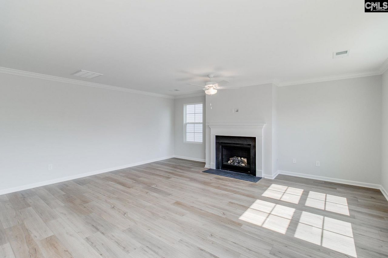 6000 Edgemont Court Photo 9