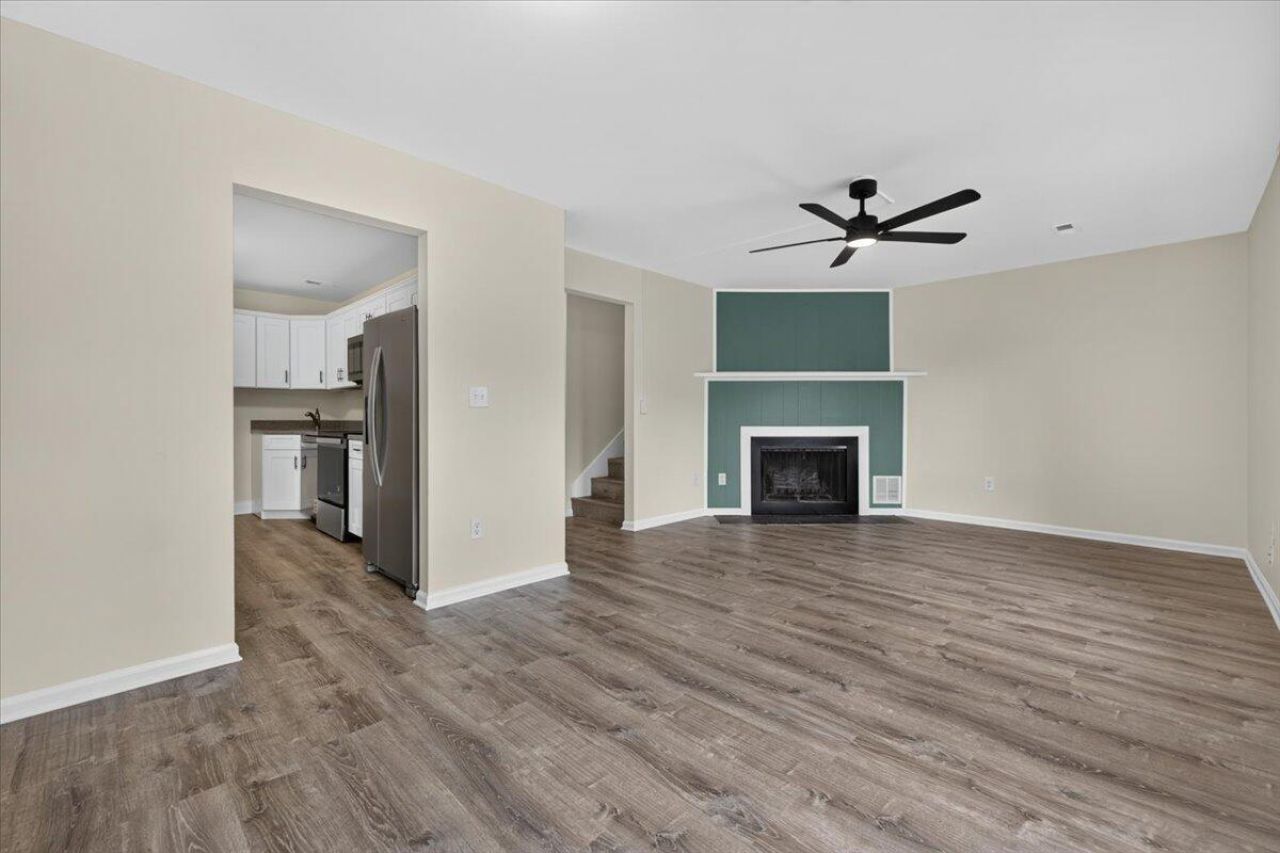 4354 Great Oak Drive Photo 4