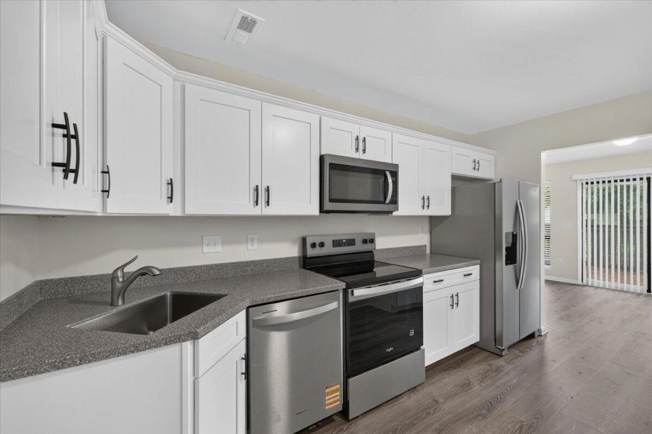 4354 Great Oak Drive Photo 7