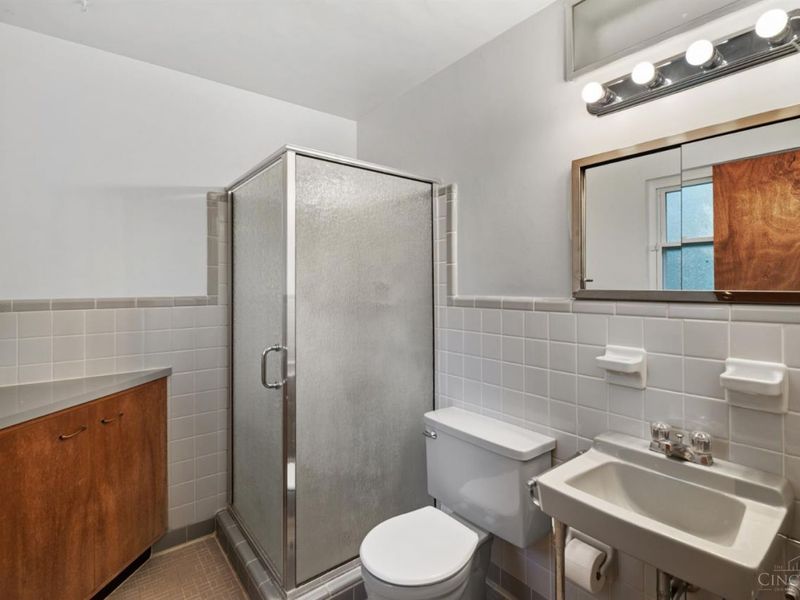 2855 Almester Drive, Cincinnati, OH 45211 Photo 24