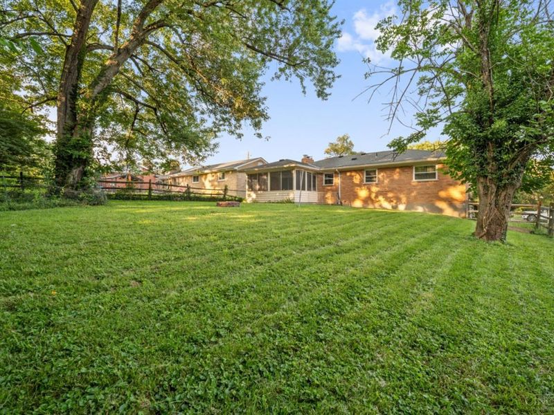 2855 Almester Drive, Cincinnati, OH 45211 Photo 28