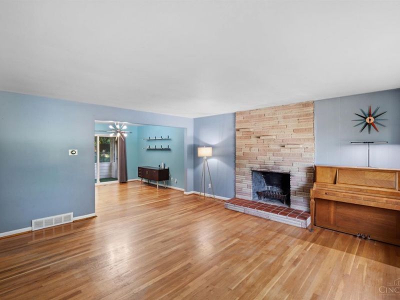 2855 Almester Drive, Cincinnati, OH 45211 Photo 3